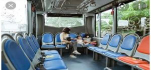 গাড়ির পেছনের ছিটে বসবেন না